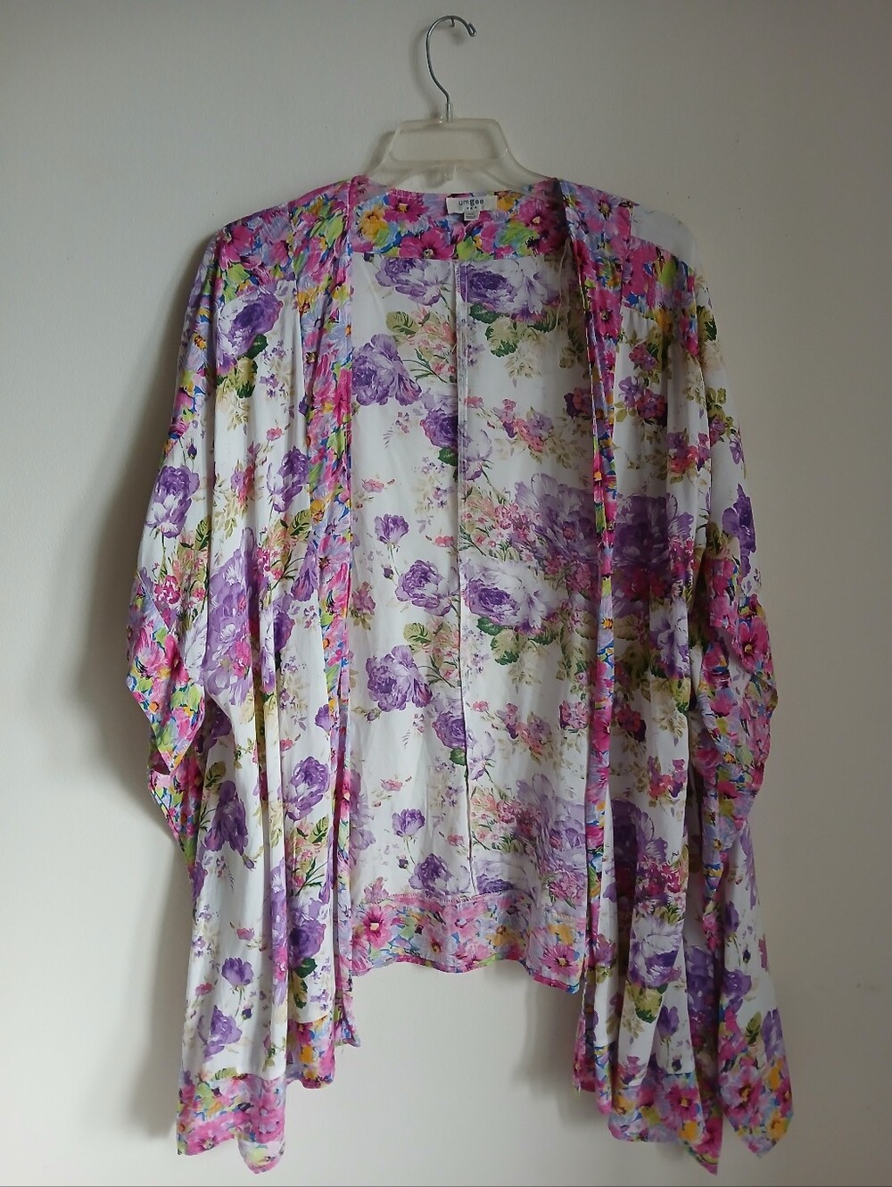 Umgee Floral Kimono Size M/L